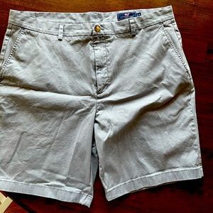 Vineyard Vines shorts